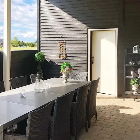 8 person holiday home in Væggerløse-By Traum