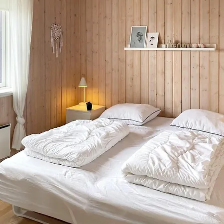 4 Star In Vaeggerlose Boto By