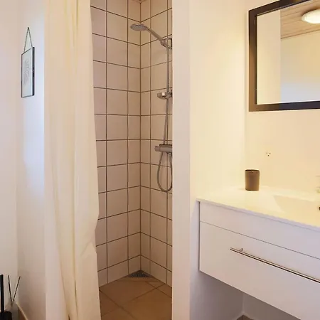 4 Star In Vaeggerlose * Boto By