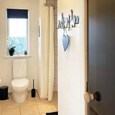 Holiday home 4 Star In Vaeggerlose *