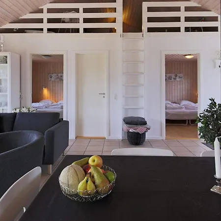 בית נופש 4 Star In Vaeggerlose Bøtø By